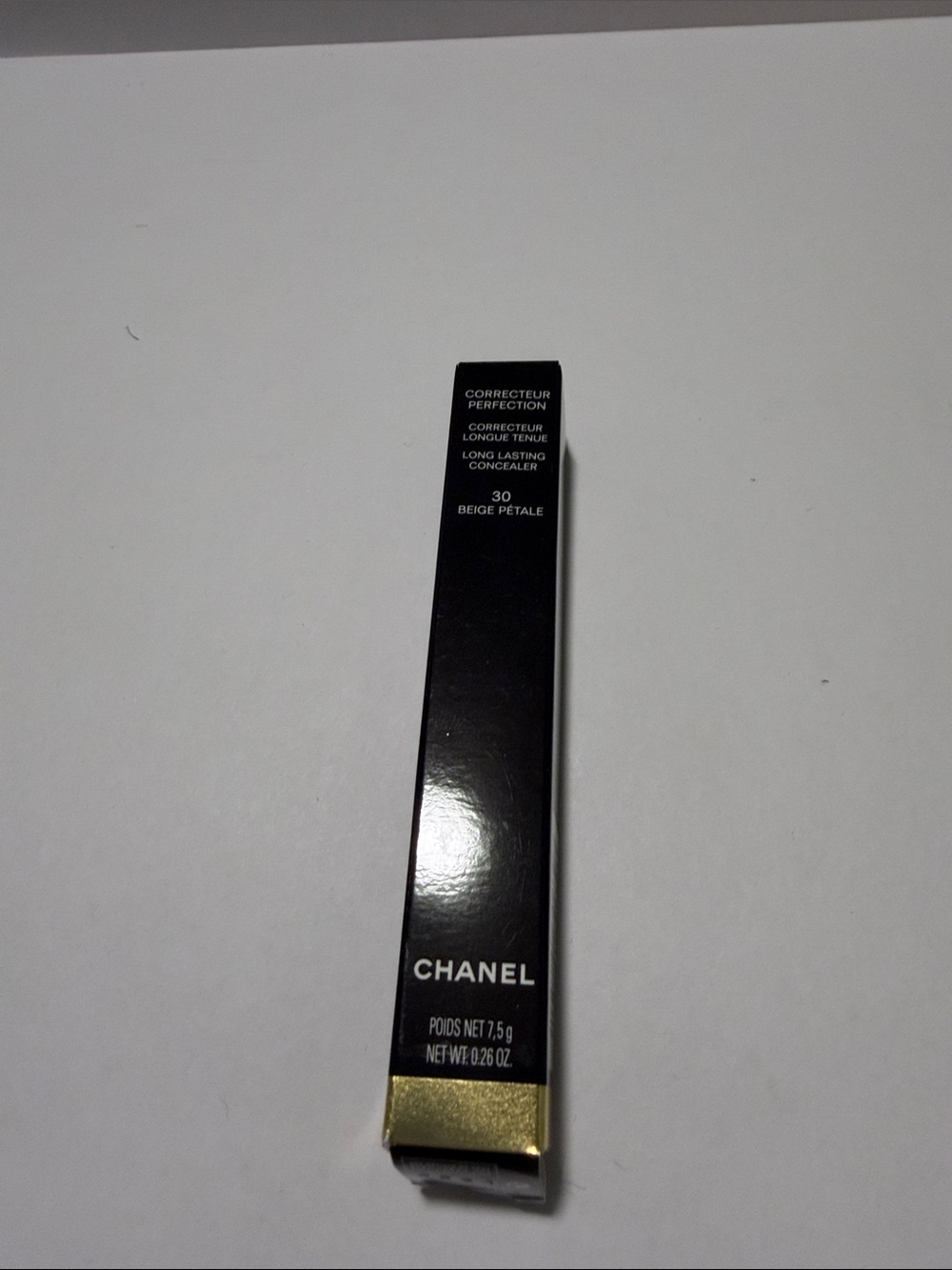 Chanel Long Lasting Concealer color 30 Beige Petale